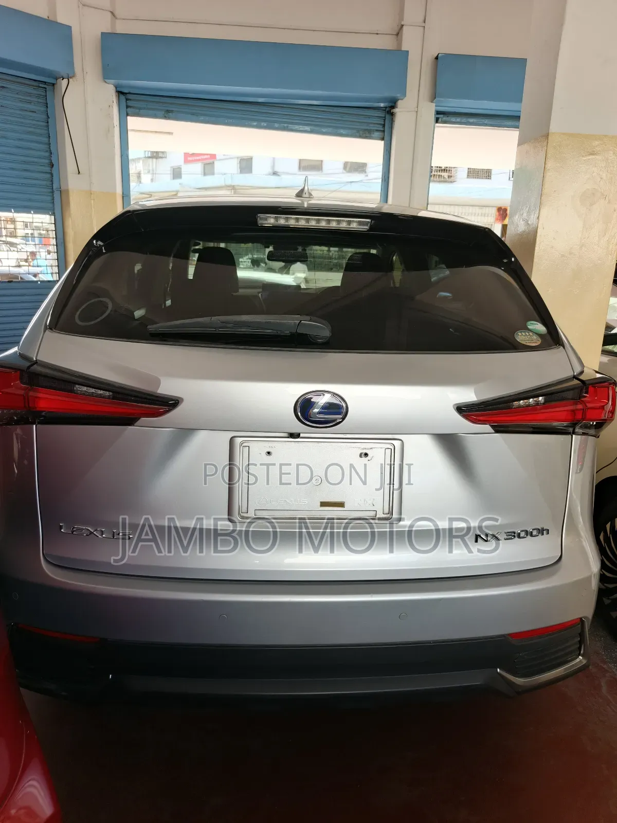 Lexus NX 300h 2019 Silver