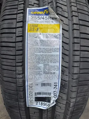255/45r20 Goodyear Tyre Made in U.S.A