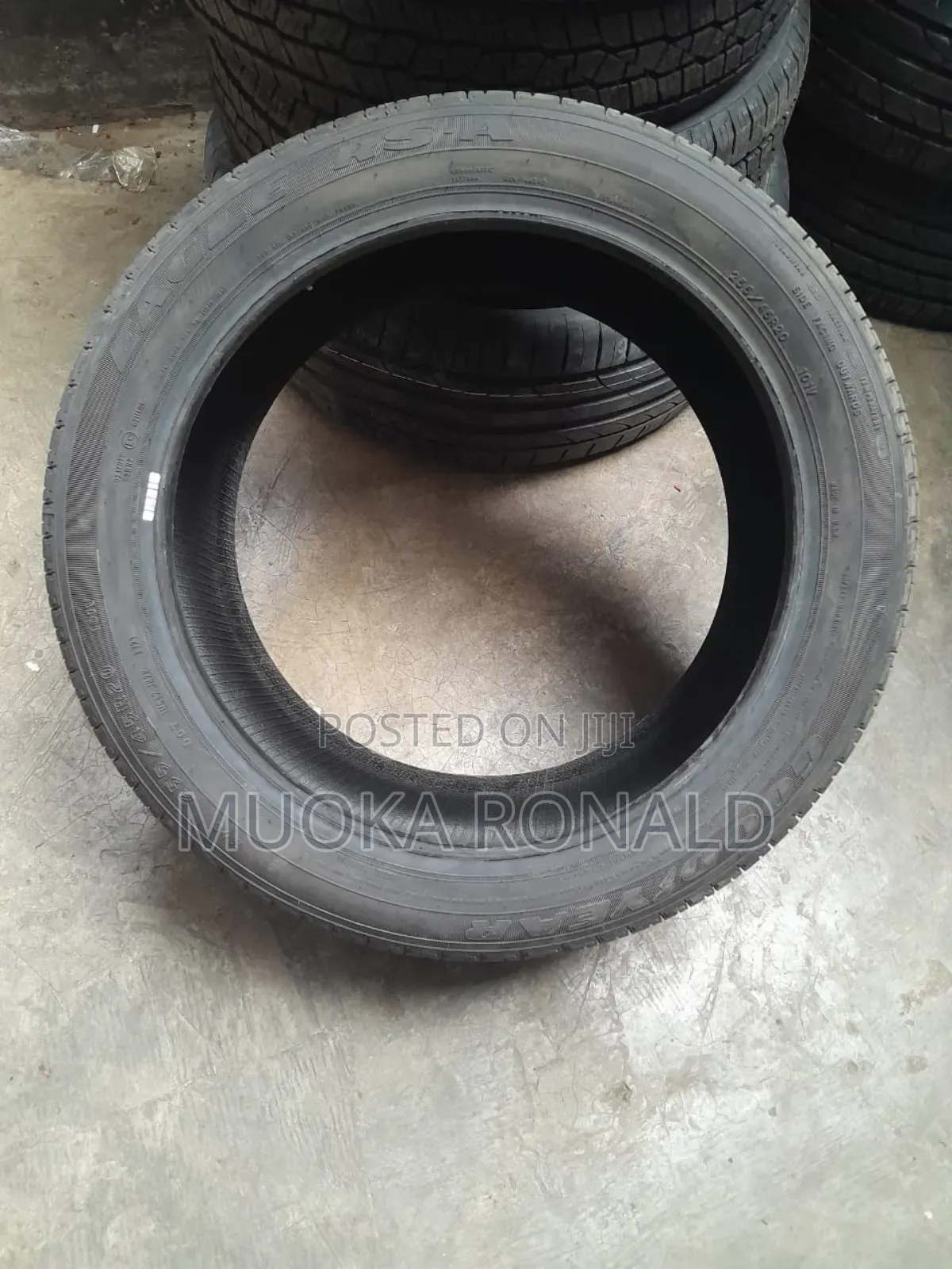 255/45r20 Goodyear Tyre Made in U.S.A