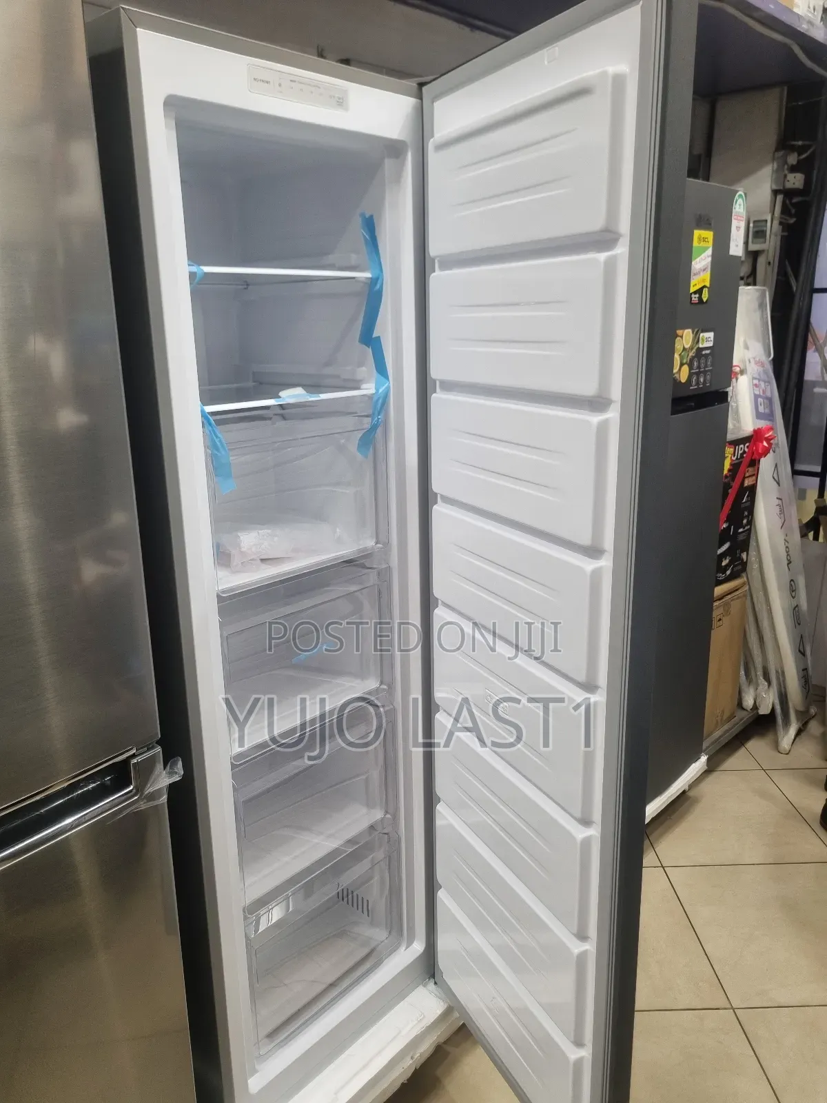 SCL 204 Litres Upright Freezer: SCL-Ufn204pg
