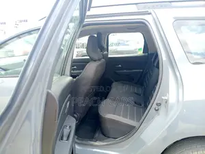 Renault Duster 2023 Gray