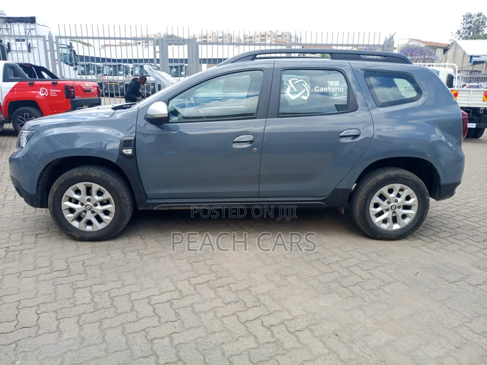 Renault Duster 2023 Gray