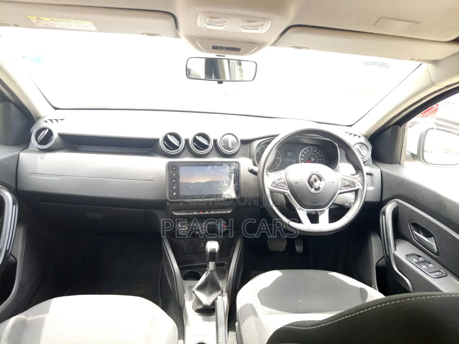 Renault Duster 2023 Gray