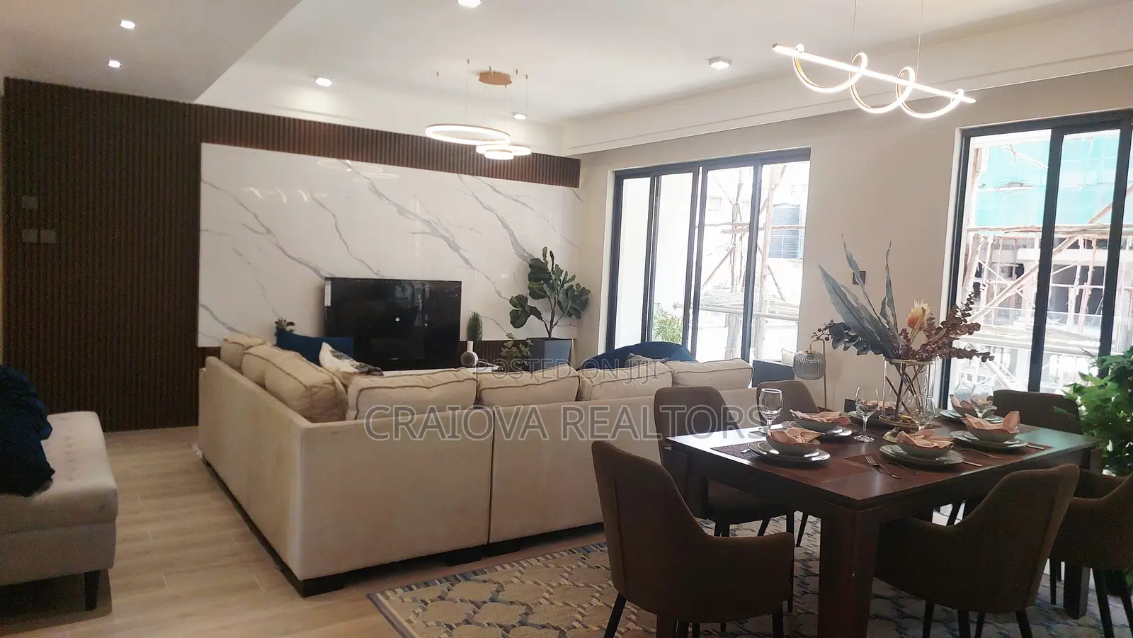 3bdrm Apartment in Gateway Mall Area for sale