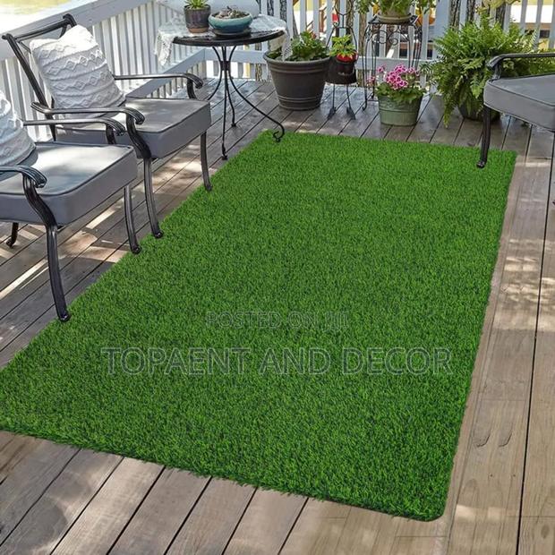 Soft Artificial Lawn for for Indoor Use.