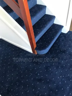 Blue Dotted Executive Wall to Wall Carpet for Interior Stairs