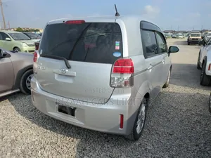 Toyota Spade 1.5 2019 Silver