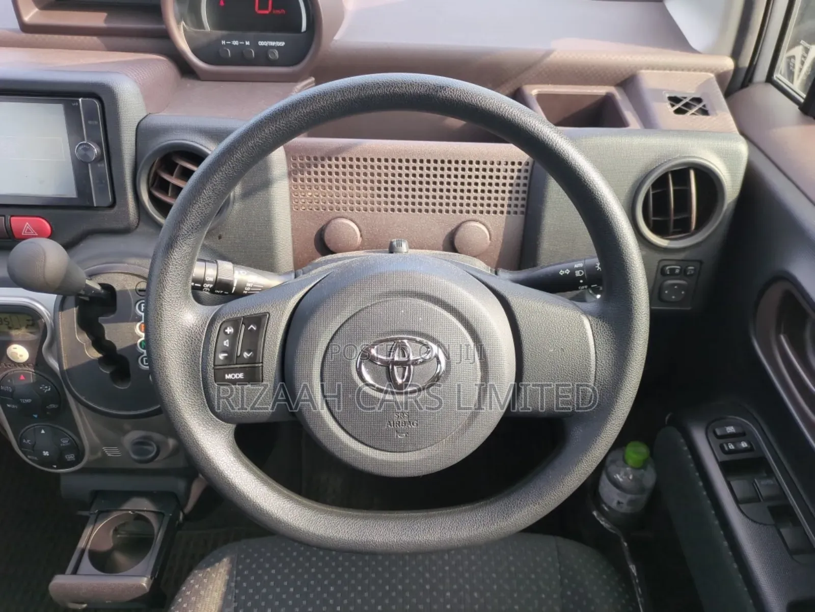 Toyota Spade 1.5 2019 Silver