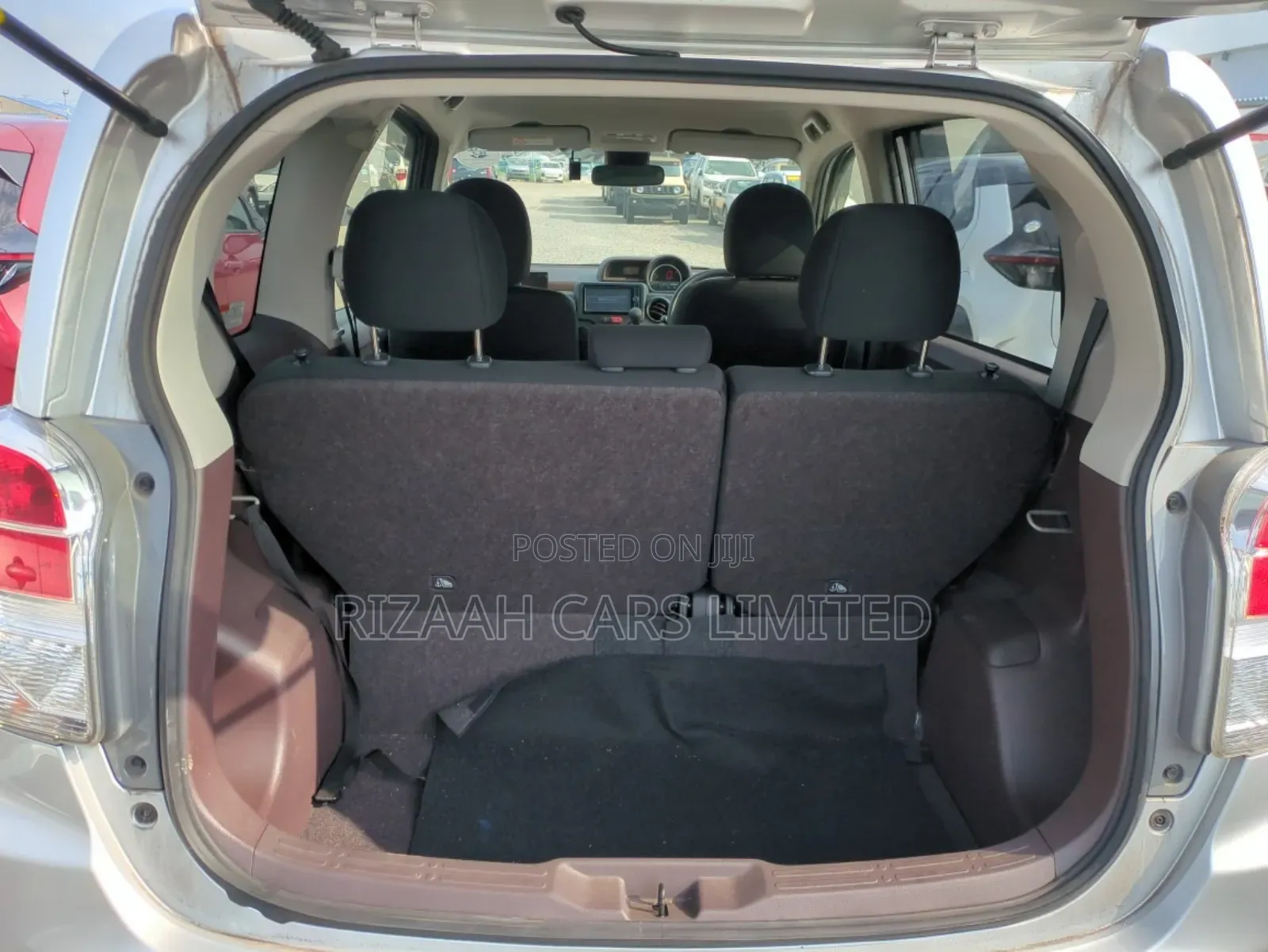 Toyota Spade 1.5 2019 Silver