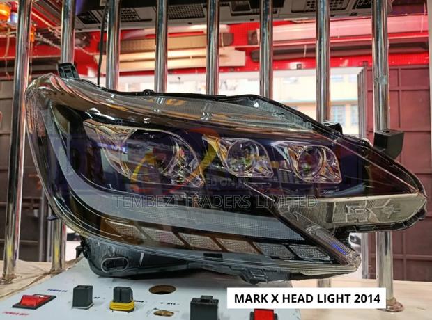 Aftermarket Headlight Toyota Mark X 2014