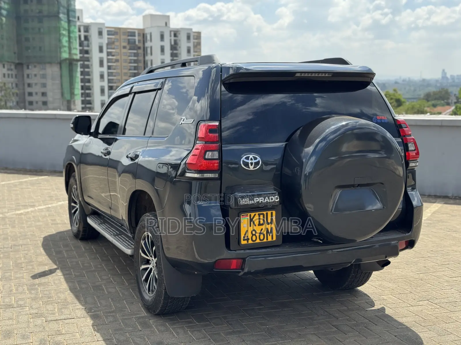 Toyota Land Cruiser 2010 Black