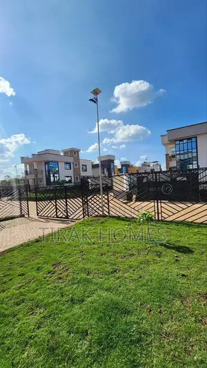 4bdrm Maisonette in 14Th Groove Lenana, Kenyatta Road / Theta for sale
