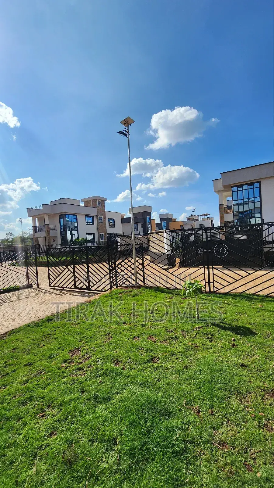 4bdrm Maisonette in 14Th Groove Lenana, Kenyatta Road / Theta for sale