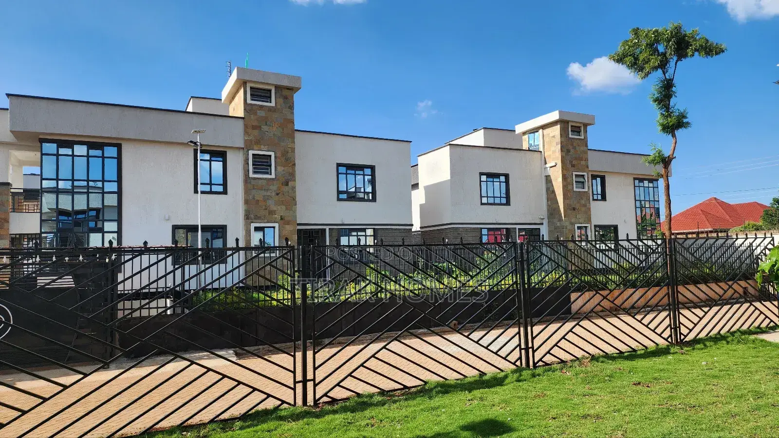 4bdrm Maisonette in 14Th Groove Lenana, Kenyatta Road / Theta for sale
