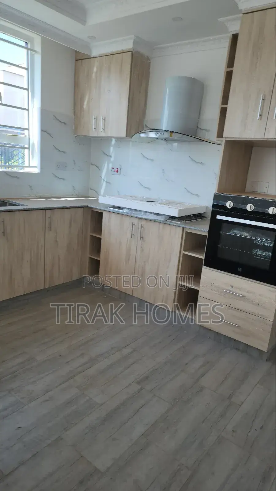 4bdrm Maisonette in 14Th Groove Lenana, Kenyatta Road / Theta for sale