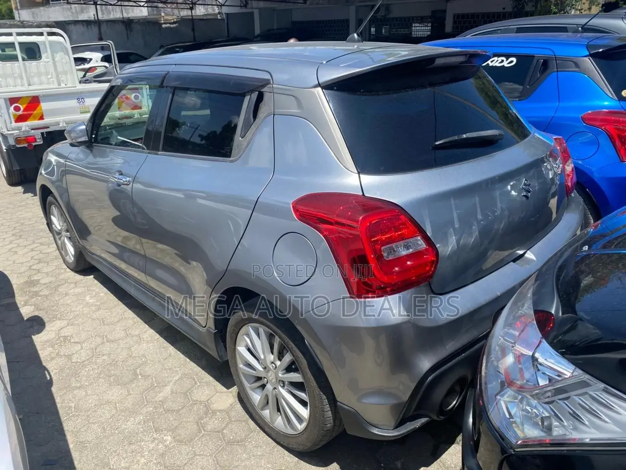 Suzuki Swift 2018 Silver