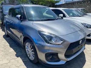 Suzuki Swift 2018 Silver