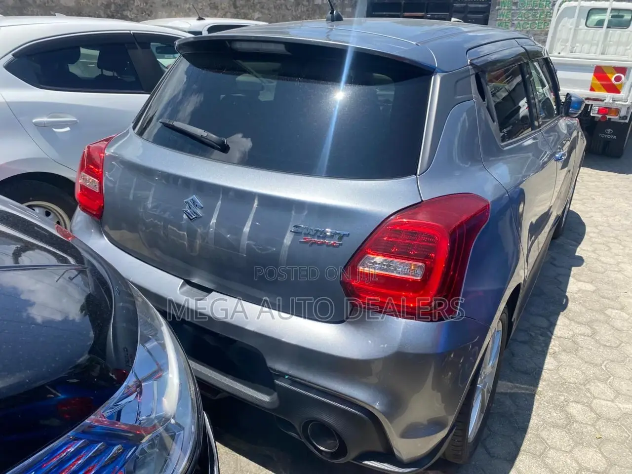 Suzuki Swift 2018 Silver