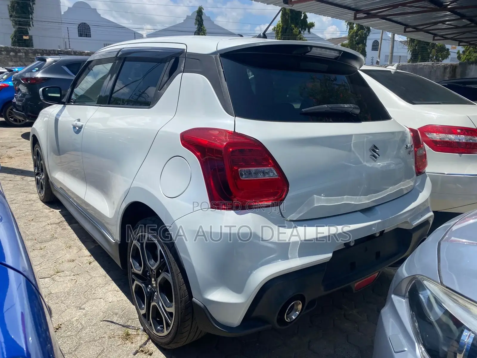 Suzuki Swift 2019 White