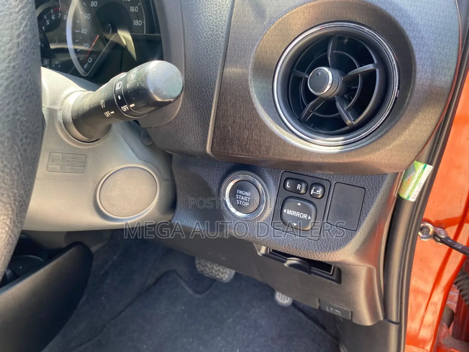 Toyota Vitz 2018 Orange