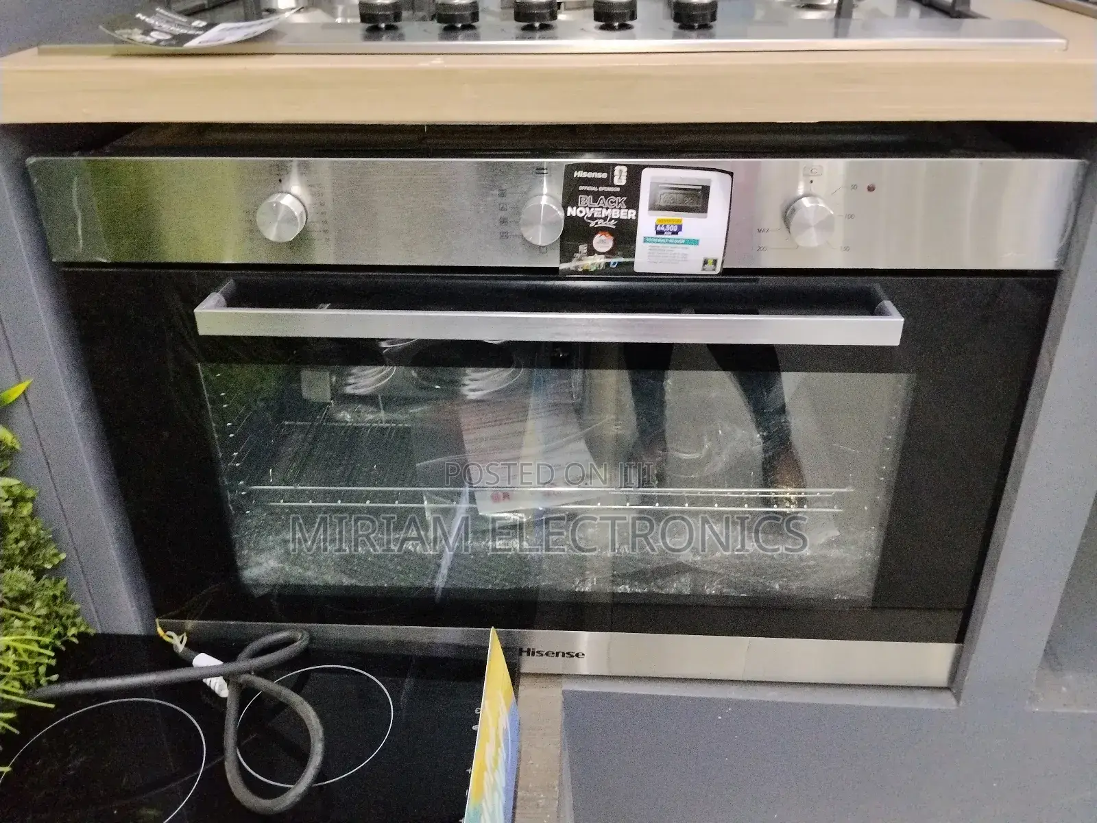 Hisense 90cm Built-in Oven He0901ss03