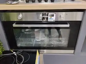Hisense 90cm Built-in Oven He0901ss03