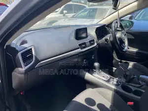 Mazda Axela 2018 Silver