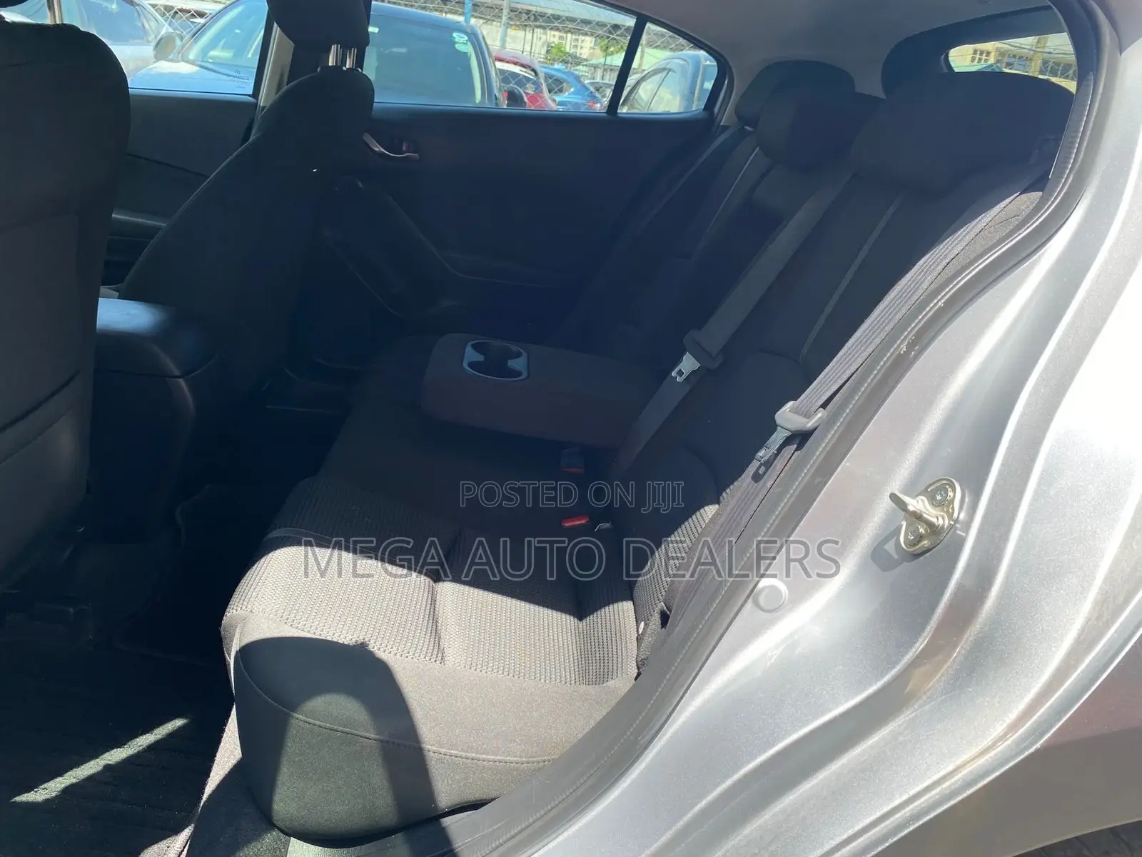 Mazda Axela 2018 Silver