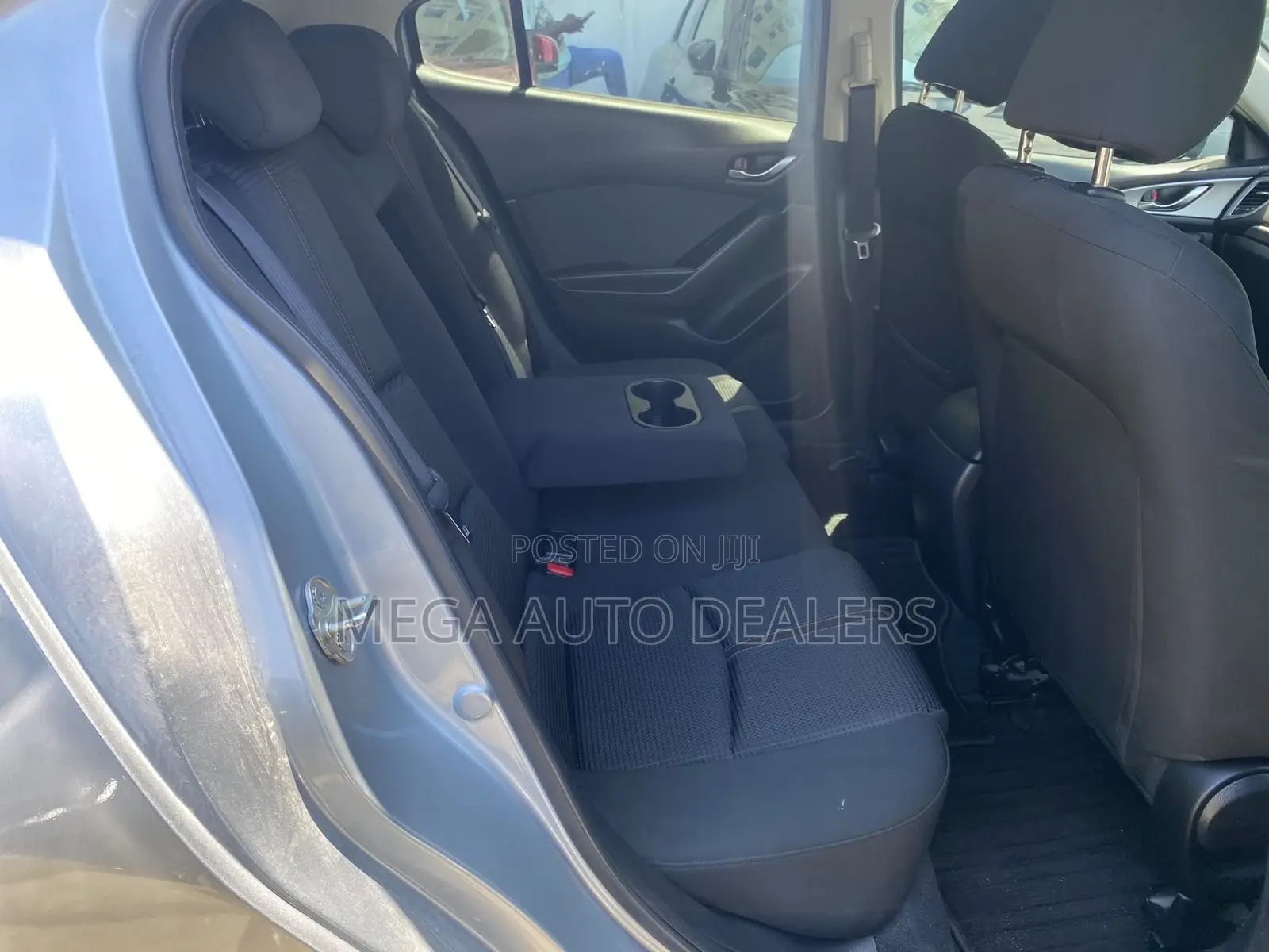 Mazda Axela 2018 Silver