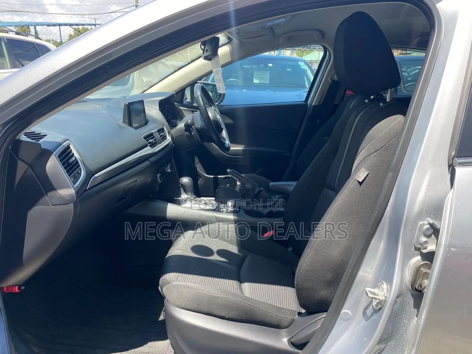 Mazda Axela 2018 Silver