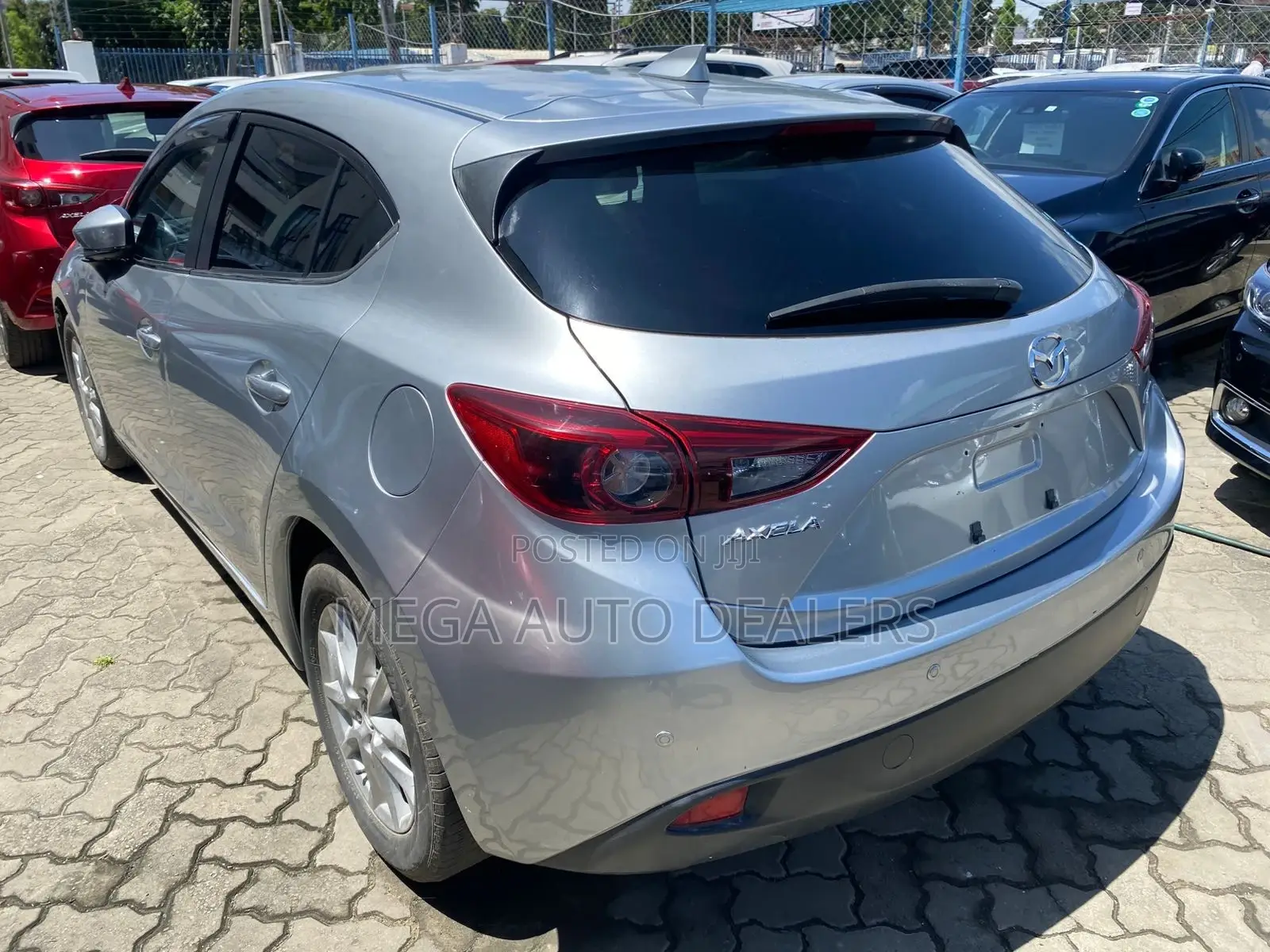 Mazda Axela 2018 Silver