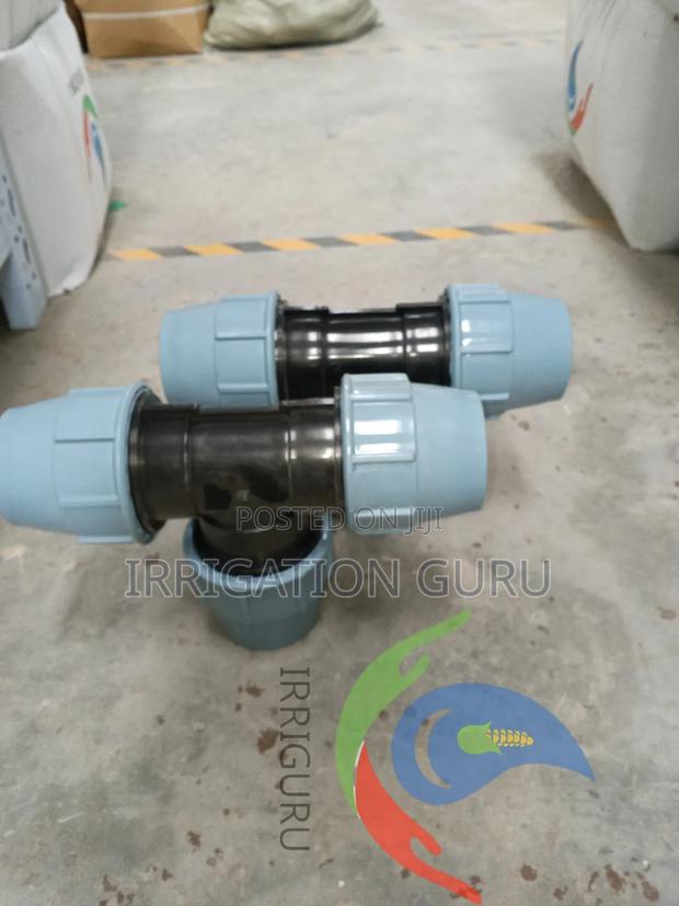 2 1/2. Three Way Fitting - main view