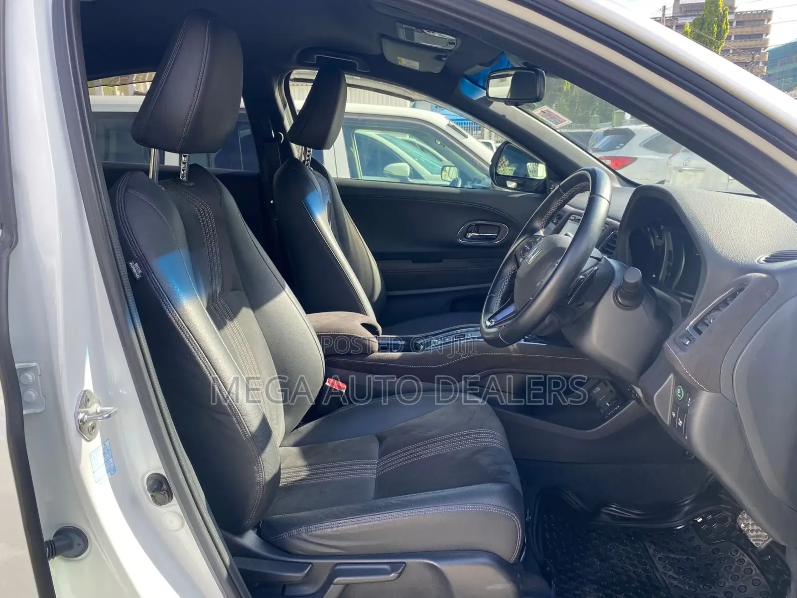 Honda Vezel 2018 White
