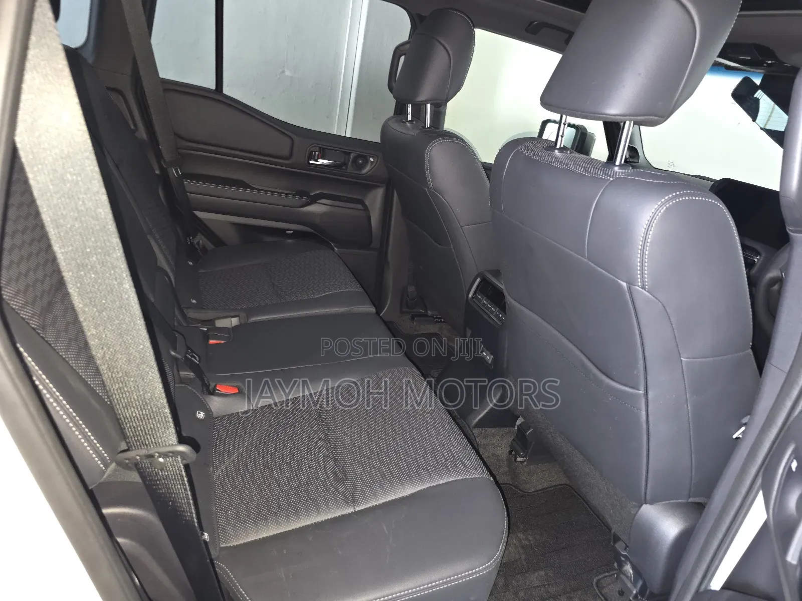 Toyota Land Cruiser Prado 2.8 2025 White