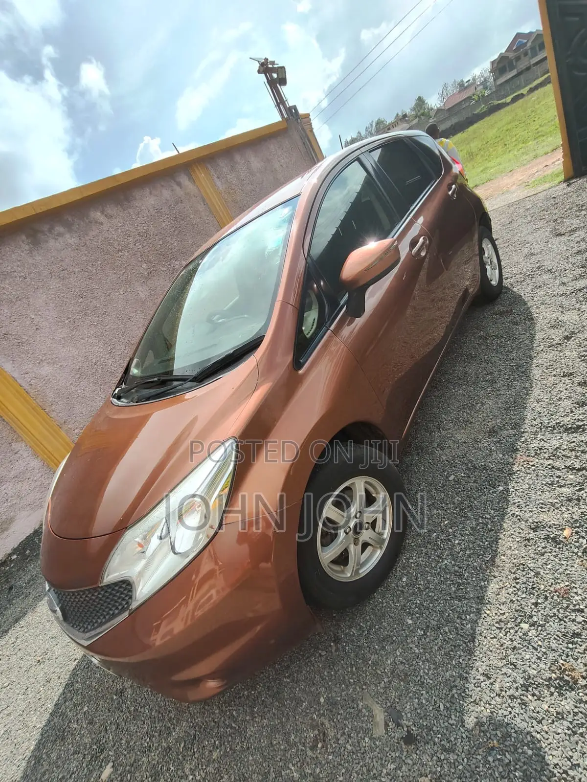 Nissan Note 2016 Orange