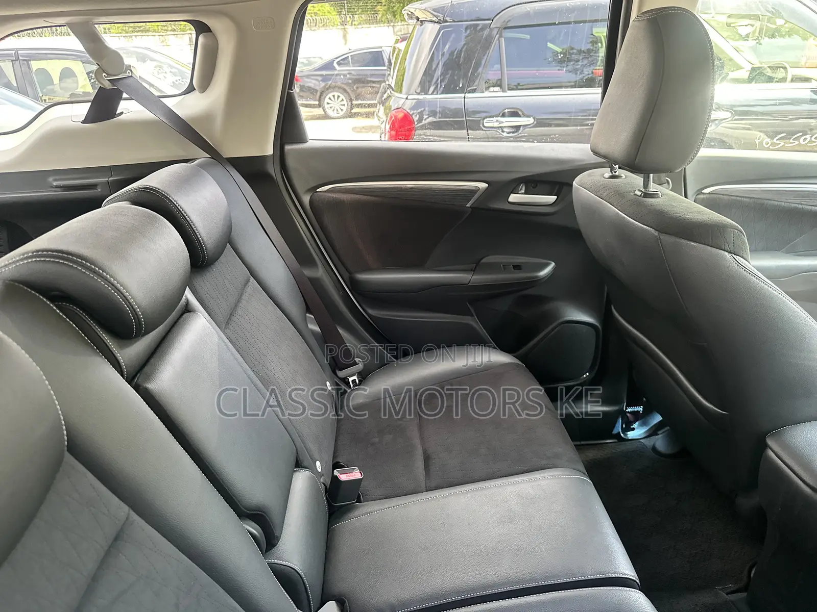 Honda Fit Shuttle 1.5 Hybrid 2WD 2019 White