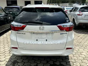 Honda Fit Shuttle 1.5 Hybrid 2WD 2019 White