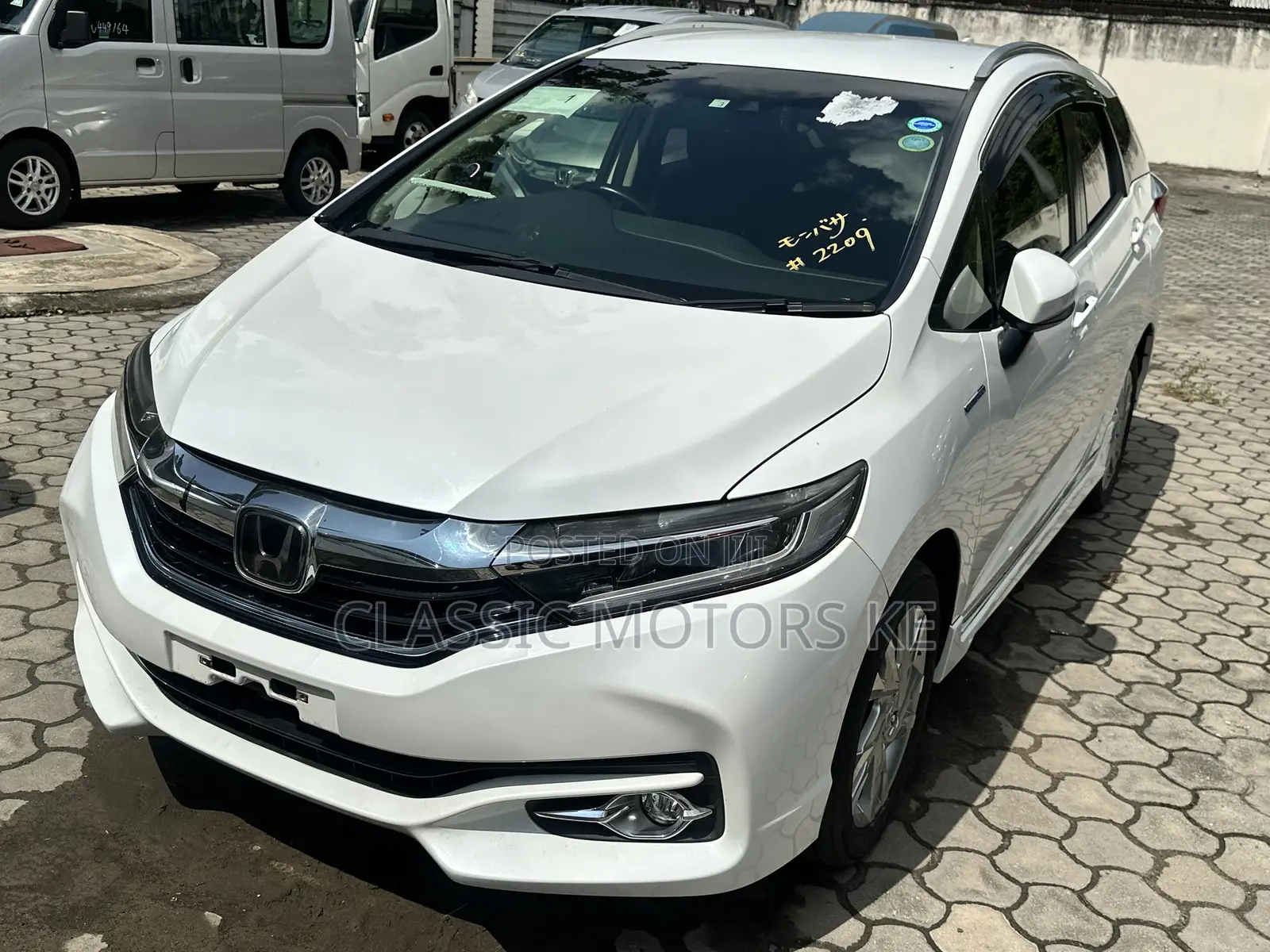 Honda Fit Shuttle 1.5 Hybrid 2WD 2019 White