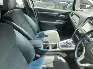 Honda Fit Shuttle 1.5 Hybrid 2WD 2019 White