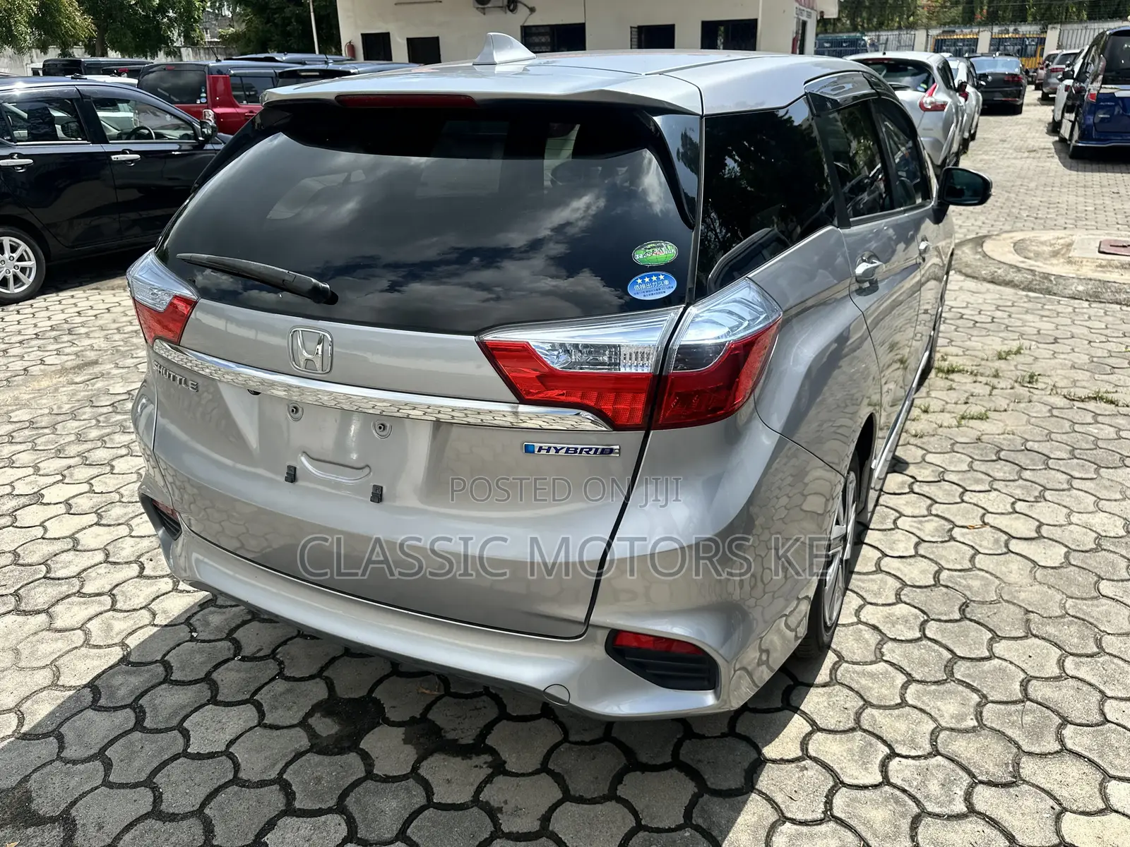 Honda Fit Shuttle 1.5 Hybrid 2WD 2018 Silver
