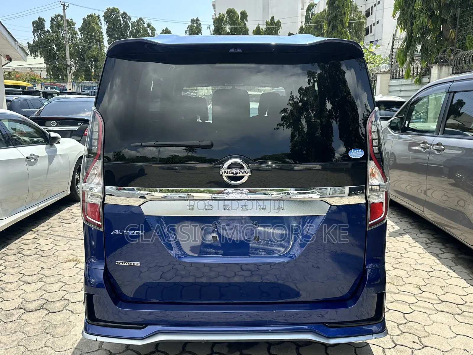 Nissan Serena 2019 Blue