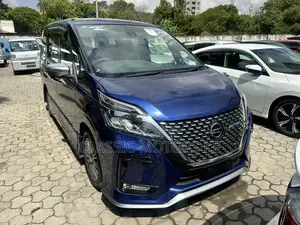 Nissan Serena 2019 Blue