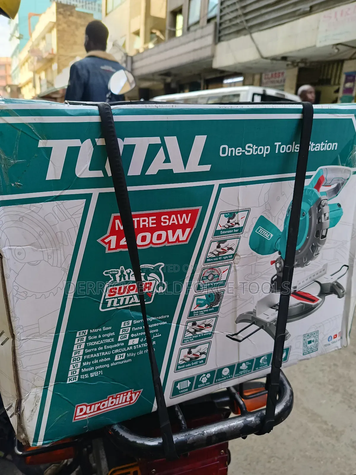 1400w Total Mitre Saw
