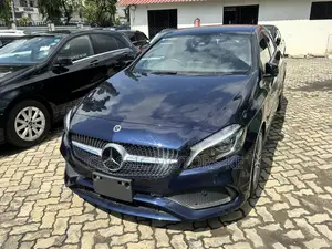 Mercedes-Benz A-Class 2018 Blue
