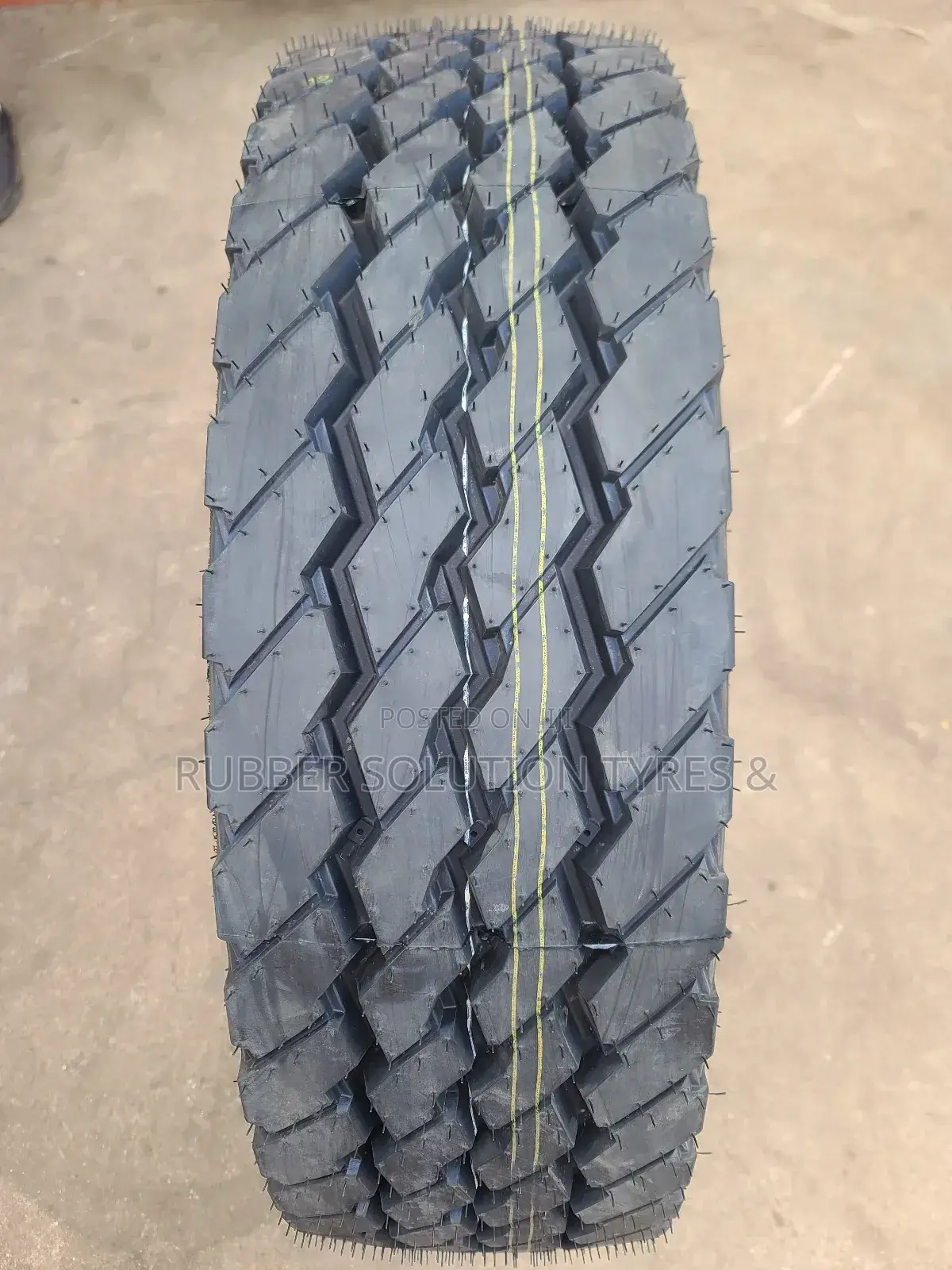 9.5r17.5 MRF Tyres Steel Muscle Made in India