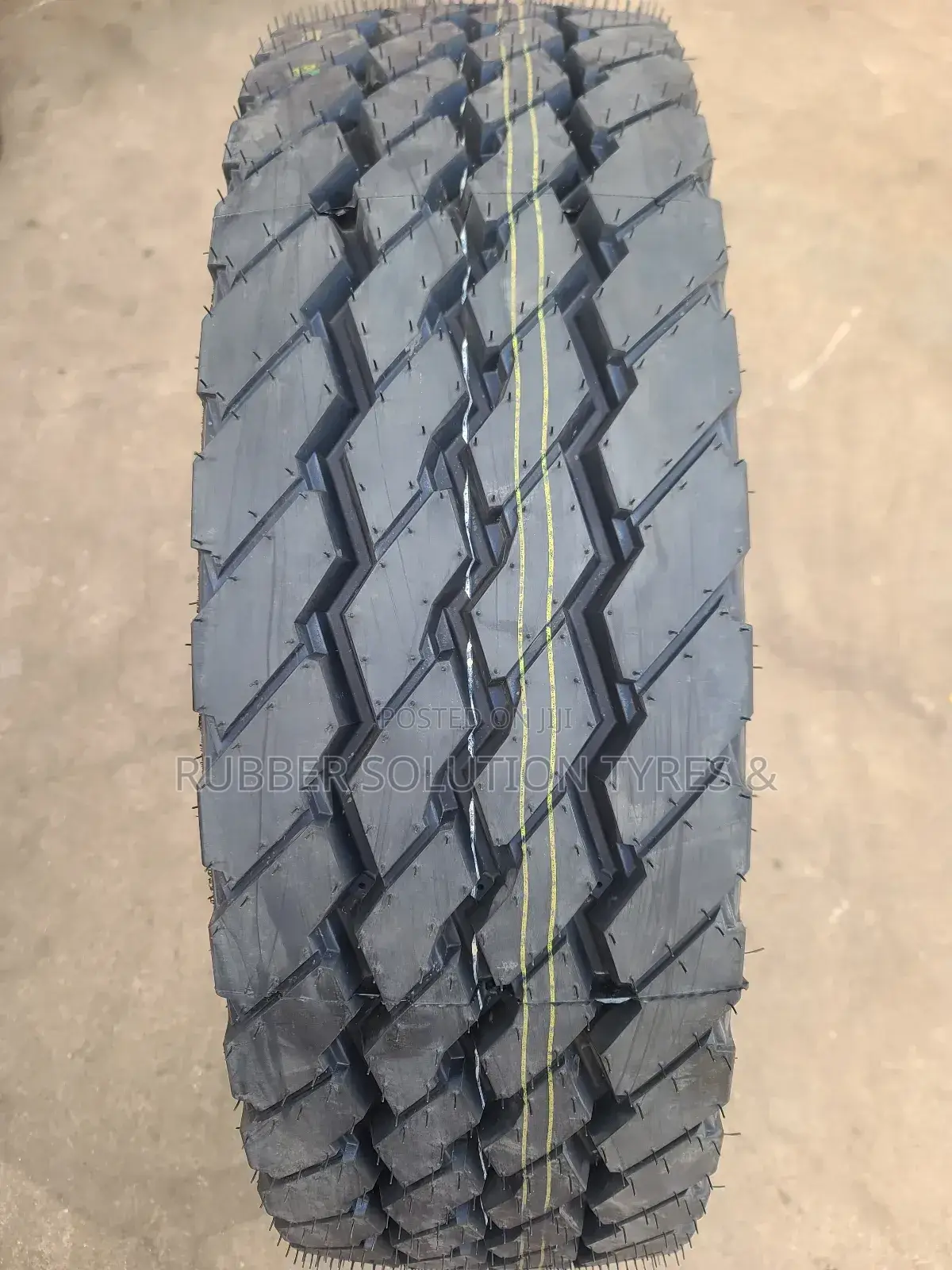 9.5r17.5 MRF Tyres Steel Muscle Made in India