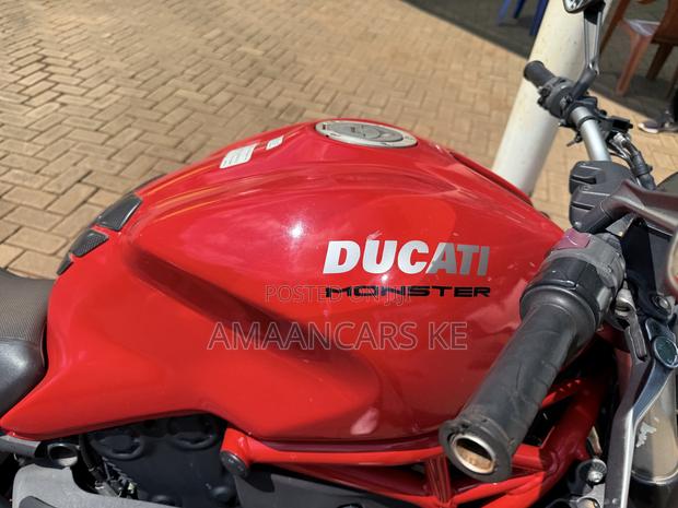 Ducati 2020 Red - thumbnail 8
