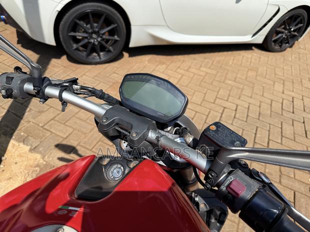 Ducati 2020 Red - thumbnail 4