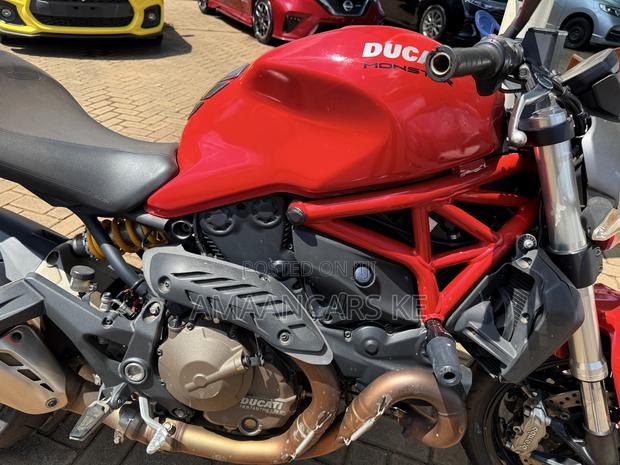 Ducati 2020 Red - thumbnail 10
