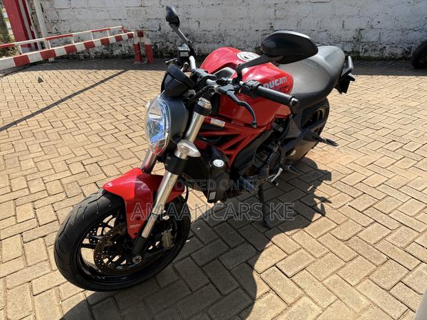 Ducati 2020 Red - thumbnail 7